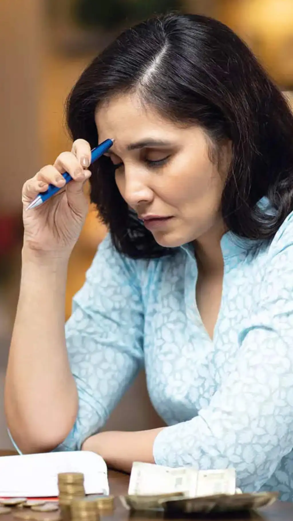 आर्थिक तंगी और कर्ज जैसी समस्याओं से है परेशान? ये उपाय कर सकते है कमाल!